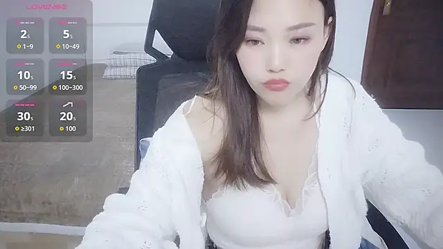 yangyang-88 online show from December 14, 2025, 12:54 pm