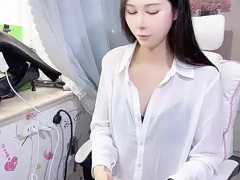 xiaole08 online show from December 17, 2025, 1:22 am