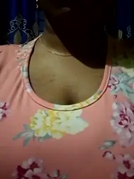 Queen-Tisha-Moni online show from December 20, 2025, 4:19 am