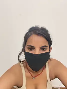 Snapshot of Pooja_Love143 chatting on April 4, 2026, 6:44 am Pooja Love143 online show from April 4, 2026, 6:44 am