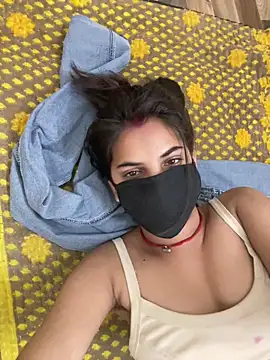 Snapshot of Pooja_Love143 chatting on April 5, 2026, 7:44 pm Pooja Love143 online show from April 5, 2026, 7:44 pm