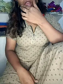 Snapshot of tamilsaisree chatting on March 11, 2026, 5:52 pm tamilsaisree online show from March 11, 2026, 5:52 pm