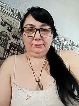 MariSwan222 online show from May 5, 2026, 8:44 am