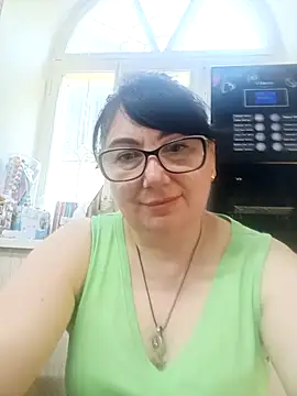 MariSwan222 online show from June 12, 2026, 6:34 am