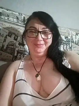 MariSwan222 online show from June 12, 2026, 8:41 pm