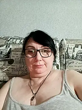 MariSwan222 online show from June 21, 2026, 6:10 pm