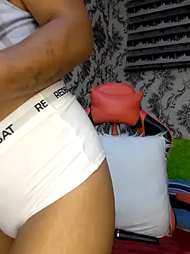 JANIELEE8x online show from February 4, 2026, 12:05 am