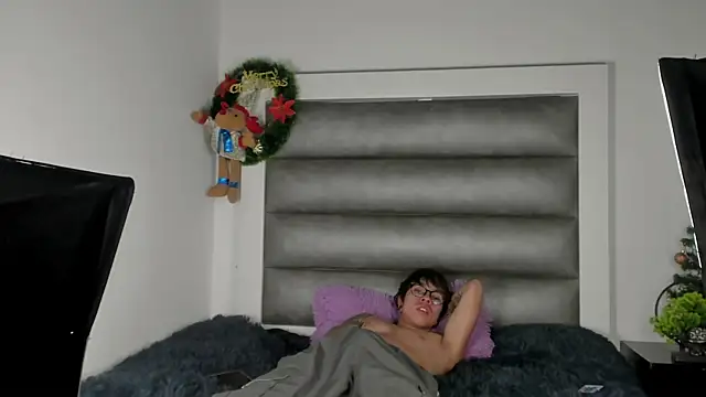 demionix js online show from December 16, 2025, 5:45 am