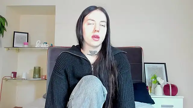 AdrianaCult online show from March 8, 2026, 6:17 am