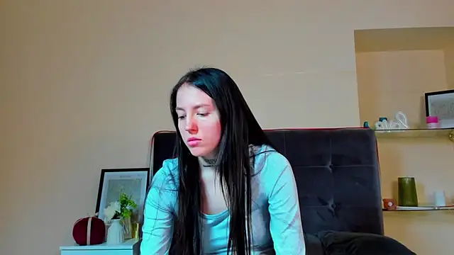 AdrianaCult online show from March 22, 2026, 1:14 pm