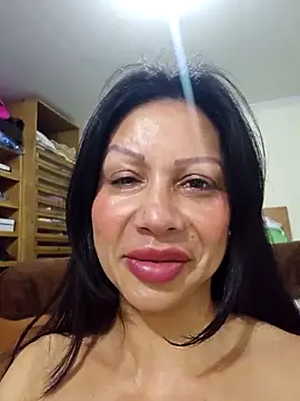 Snapshot of Grace_Velvet chatting on May 26, 2026, 8:43 am Grace Velvet online show from May 26, 2026, 8:43 am