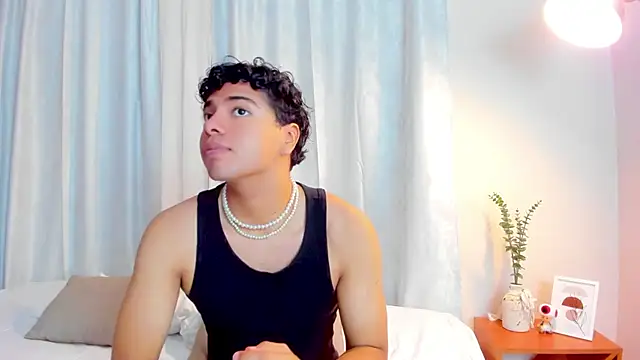 Snapshot of cherry_blossom77 chatting on February 6, 2026, 1:03 pm cherry blossom77 online show from February 6, 2026, 1:03 pm