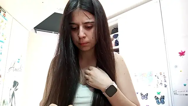 WaltraudPattie online show from March 13, 2026, 1:45 am