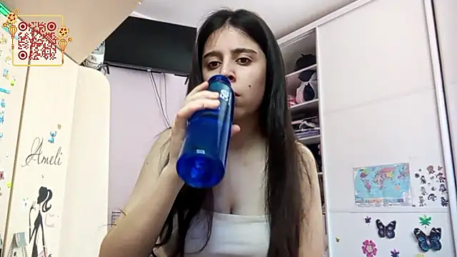 WaltraudPattie online show from March 19, 2026, 5:11 am