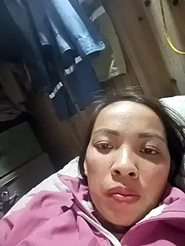 Snapshot of Andrea-688 chatting on February 15, 2026, 9:52 am Andrea-688 online show from February 15, 2026, 9:52 am