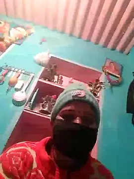 Karisma sekhavat online show from December 19, 2025, 1:01 am