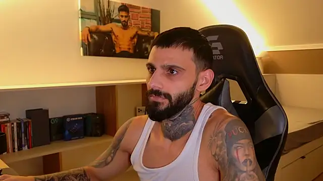 Snapshot of AresSteelV chatting on December 22, 2025, 9:01 pm AresSteelV online show from December 22, 2025, 9:01 pm