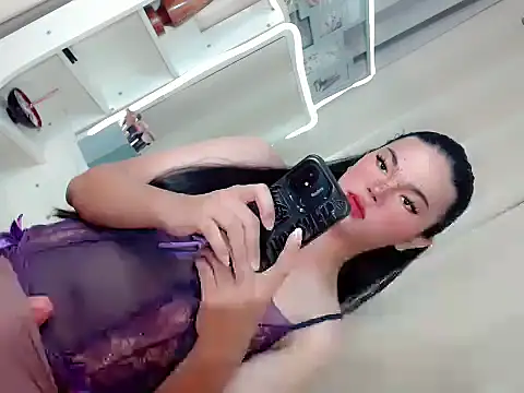 Snapshot of Shaneloveme chatting on June 14, 2026, 10:01 pm Shaneloveme online show from June 14, 2026, 10:01 pm