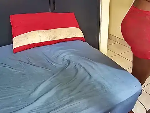 MilkyBoobs24 online show from December 21, 2025, 8:05 pm