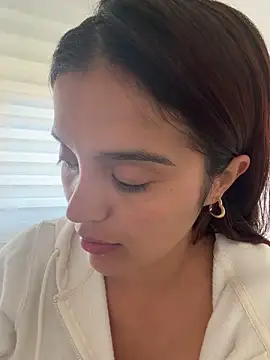 Snapshot of lara_beker chatting on May 6, 2026, 4:45 pm lara beker online show from May 6, 2026, 4:45 pm