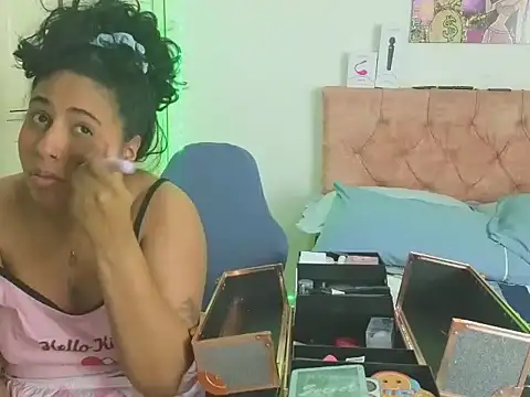 Snapshot of Valery__lovex chatting on May 11, 2026, 5:13 am Valery lovex online show from May 11, 2026, 5:13 am