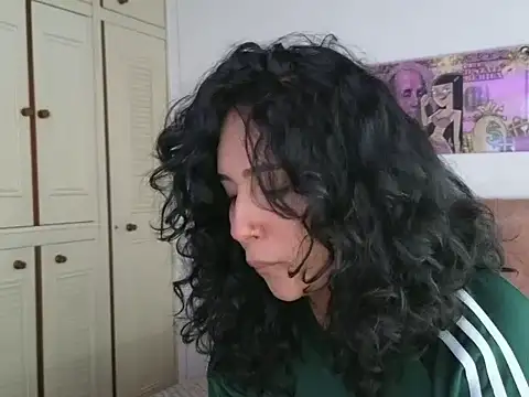 Snapshot of Valery__lovex chatting on May 28, 2026, 7:22 pm Valery lovex online show from May 28, 2026, 7:22 pm