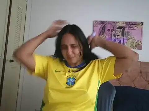 Snapshot of Valery__lovex chatting on June 14, 2026, 9:50 pm Valery lovex online show from June 14, 2026, 9:50 pm