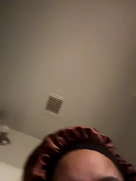 Melody39 online show from December 20, 2025, 6:59 pm