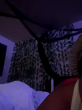 Melody39 online show from December 21, 2025, 9:55 pm