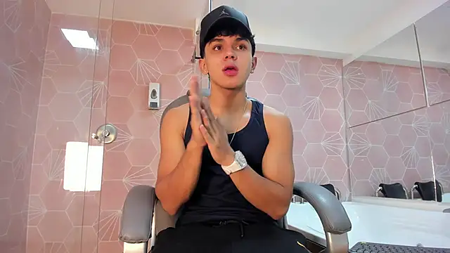  TaylorBlack online show from May 8, 2026, 11:37 am