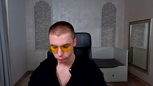 KellenWest online show from April 25, 2026, 4:48 am