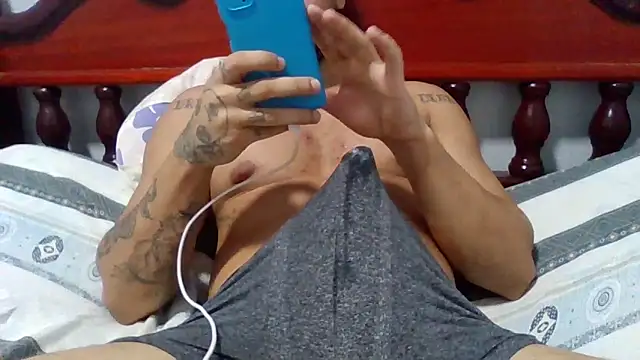 moreno dotado22 online show from February 24, 2026, 9:13 pm