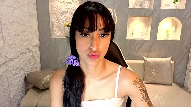 Tifany Tx online show from December 22, 2025, 12:35 pm