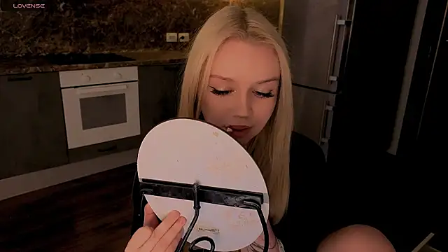 my liss online show from April 30, 2026, 2:34 pm