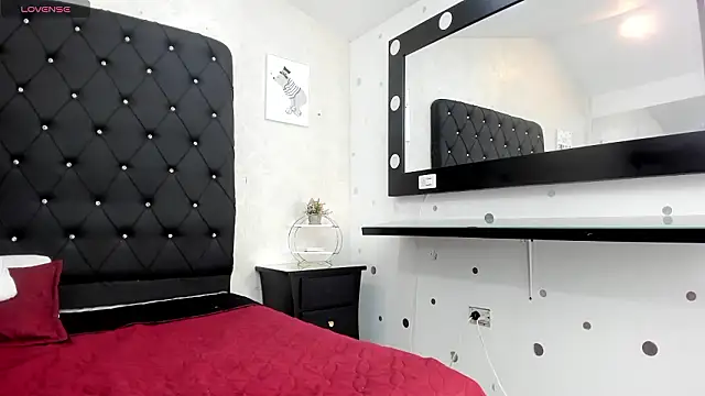 Diosa exotic online show from February 5, 2026, 7:40 pm