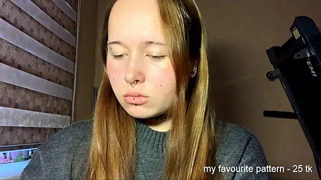 RollDols online show from December 21, 2025, 4:19 am