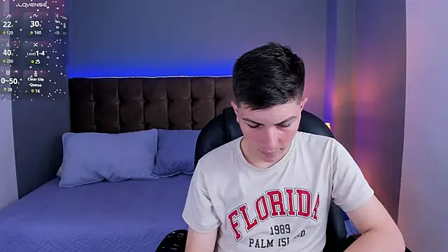 Teddy 18 online show from December 16, 2025, 3:22 am