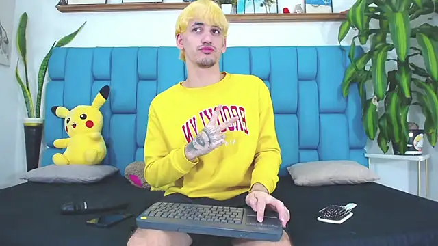 boy Dirty X online show from June 18, 2026, 5:19 am