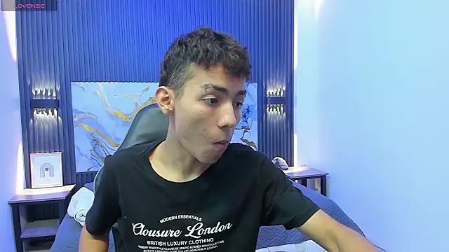 TaylerMiles online show from February 3, 2026, 3:48 am