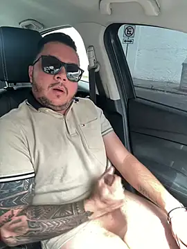 Diegohernan17 online show from June 30, 2026, 6:09 pm