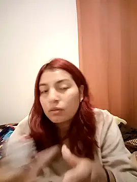 LUNARB23 online show from December 19, 2025, 1:34 am