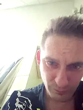 Snapshot of lsa_ chatting on December 19, 2025, 11:56 pm lsa online show from December 19, 2025, 11:56 pm