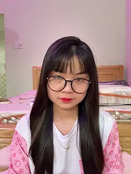 Snapshot of ___KARA___ chatting on March 24, 2026, 3:55 am KARA online show from March 24, 2026, 3:55 am