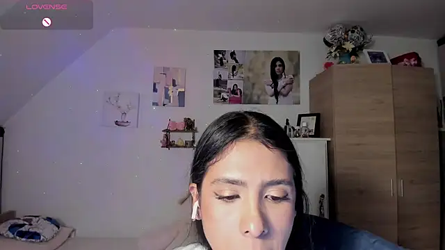 Snapshot of VEROSlen- chatting on June 29, 2026, 1:12 am VEROSlen- online show from June 29, 2026, 1:12 am