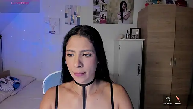 Snapshot of VEROSlen- chatting on July 6, 2026, 2:52 am VEROSlen- online show from July 6, 2026, 2:52 am