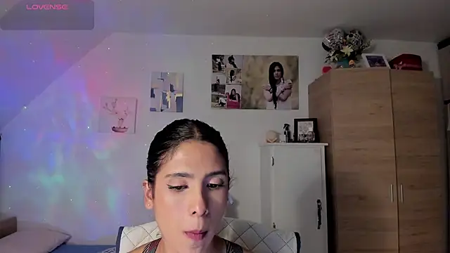 Snapshot of VEROSlen- chatting on July 15, 2026, 3:45 am VEROSlen- online show from July 15, 2026, 3:45 am