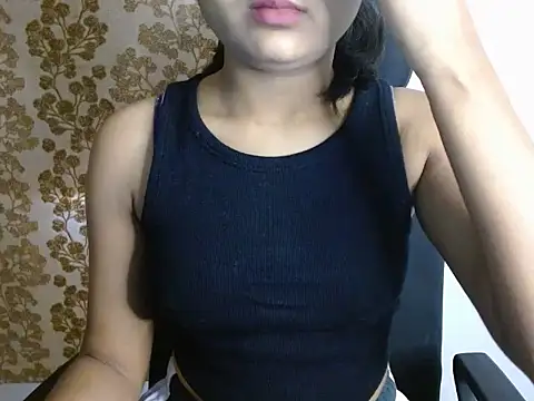 naina 066 online show from December 19, 2025, 6:53 am