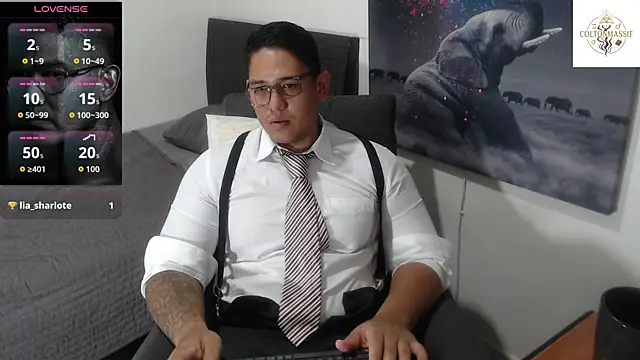 coltonmassiff online show from June 11, 2026, 5:22 pm