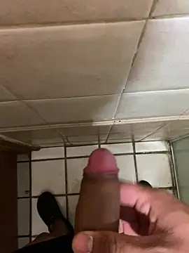 Isra185 online show from December 18, 2025, 7:47 am