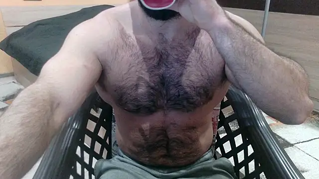 alieninhumanbody1 online show from January 18, 2026, 6:34 pm